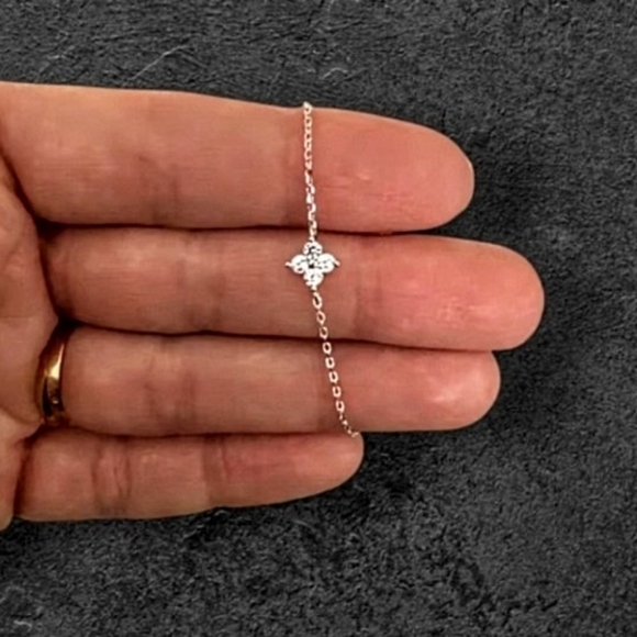 ▪️14k gold plated .925 sterling silver flower bracelet - Picture 2 of 4